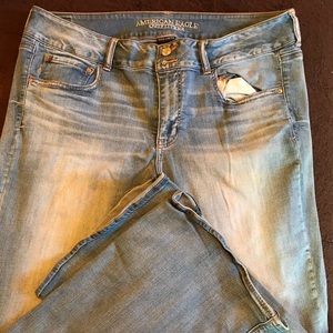Light wash American eagle jeans